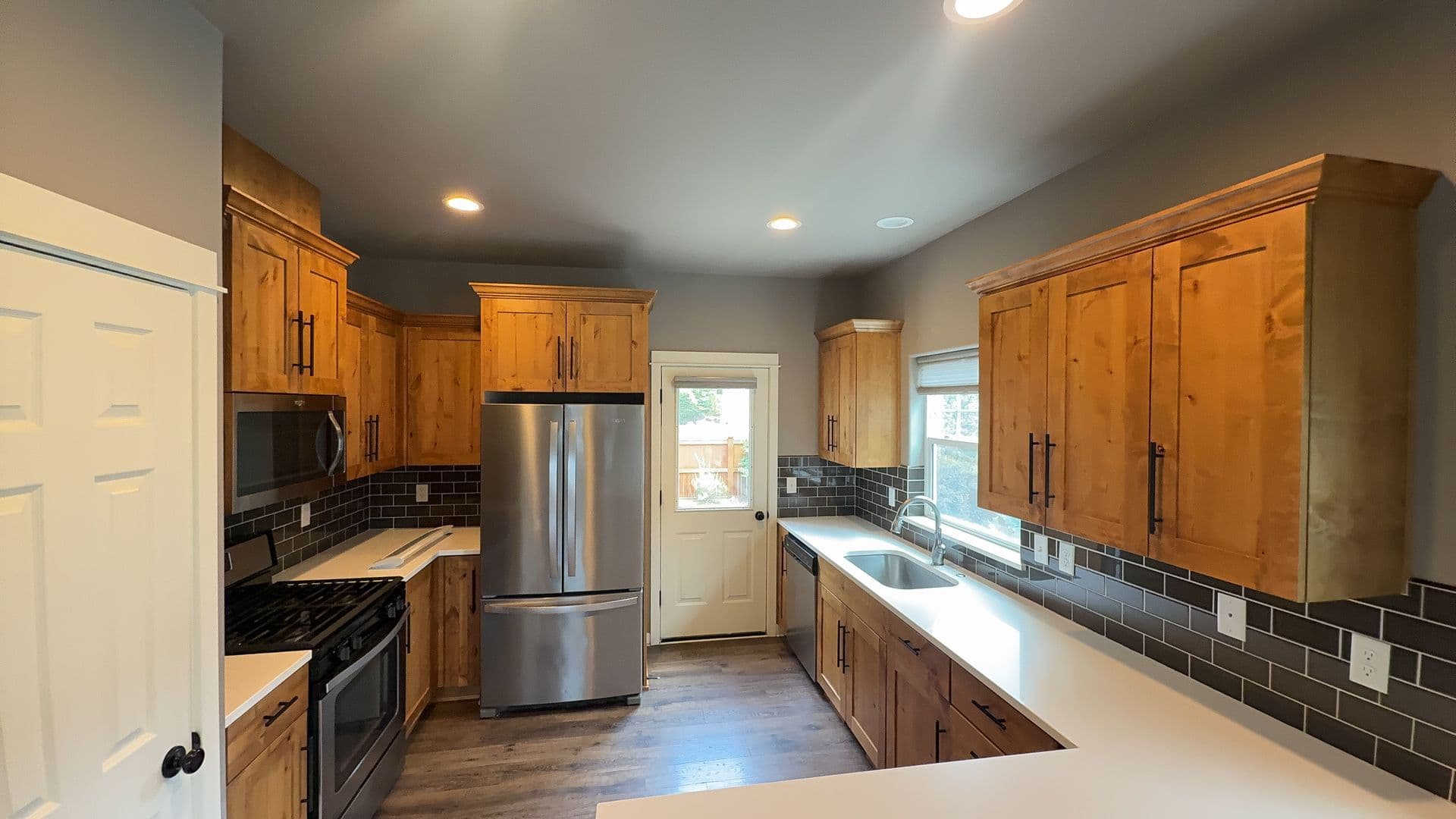 Bend House: 2728 NE Black Oak Place
