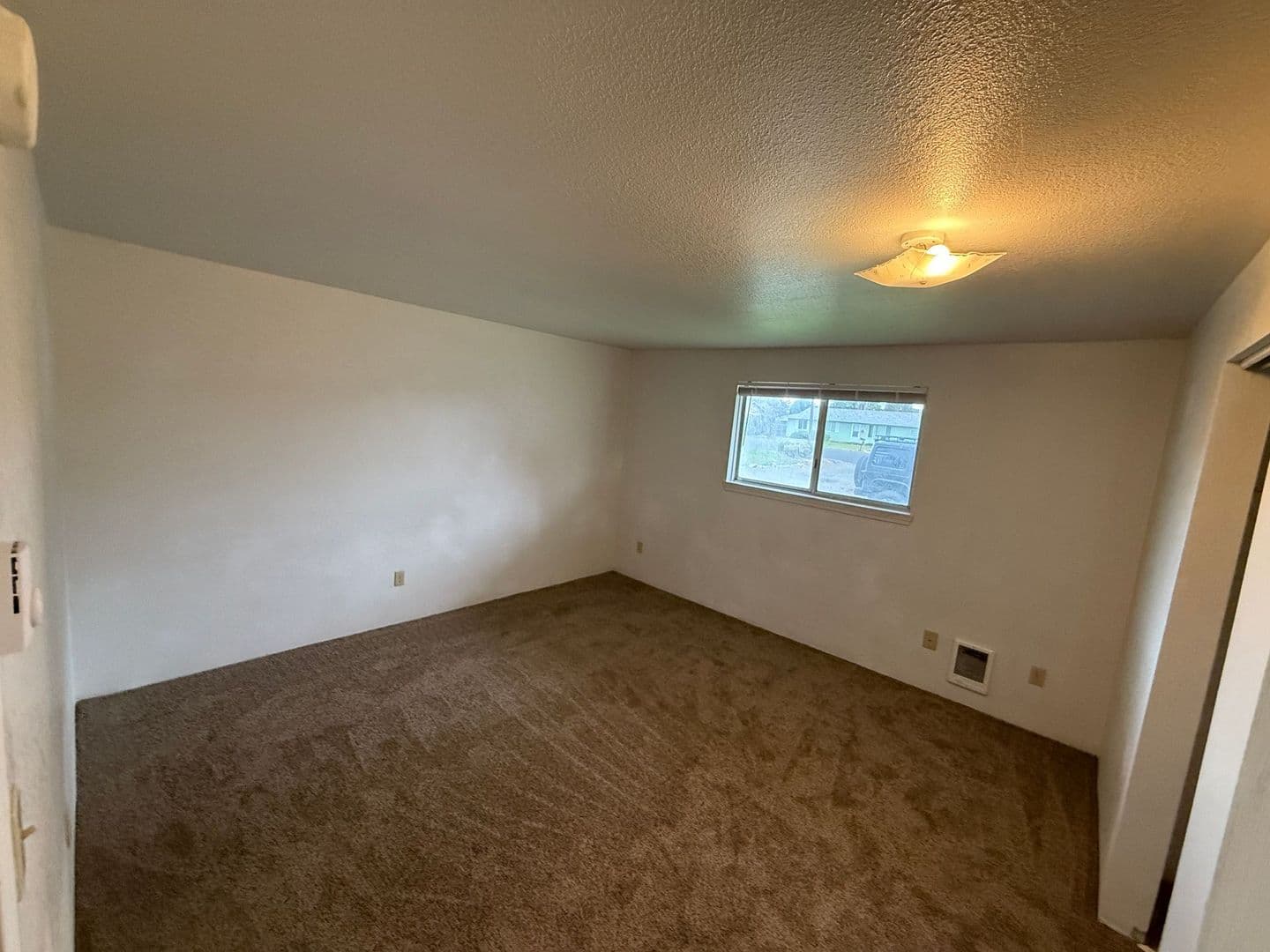 Prineville Apartment: 535 NW 5th Street #1 - 5