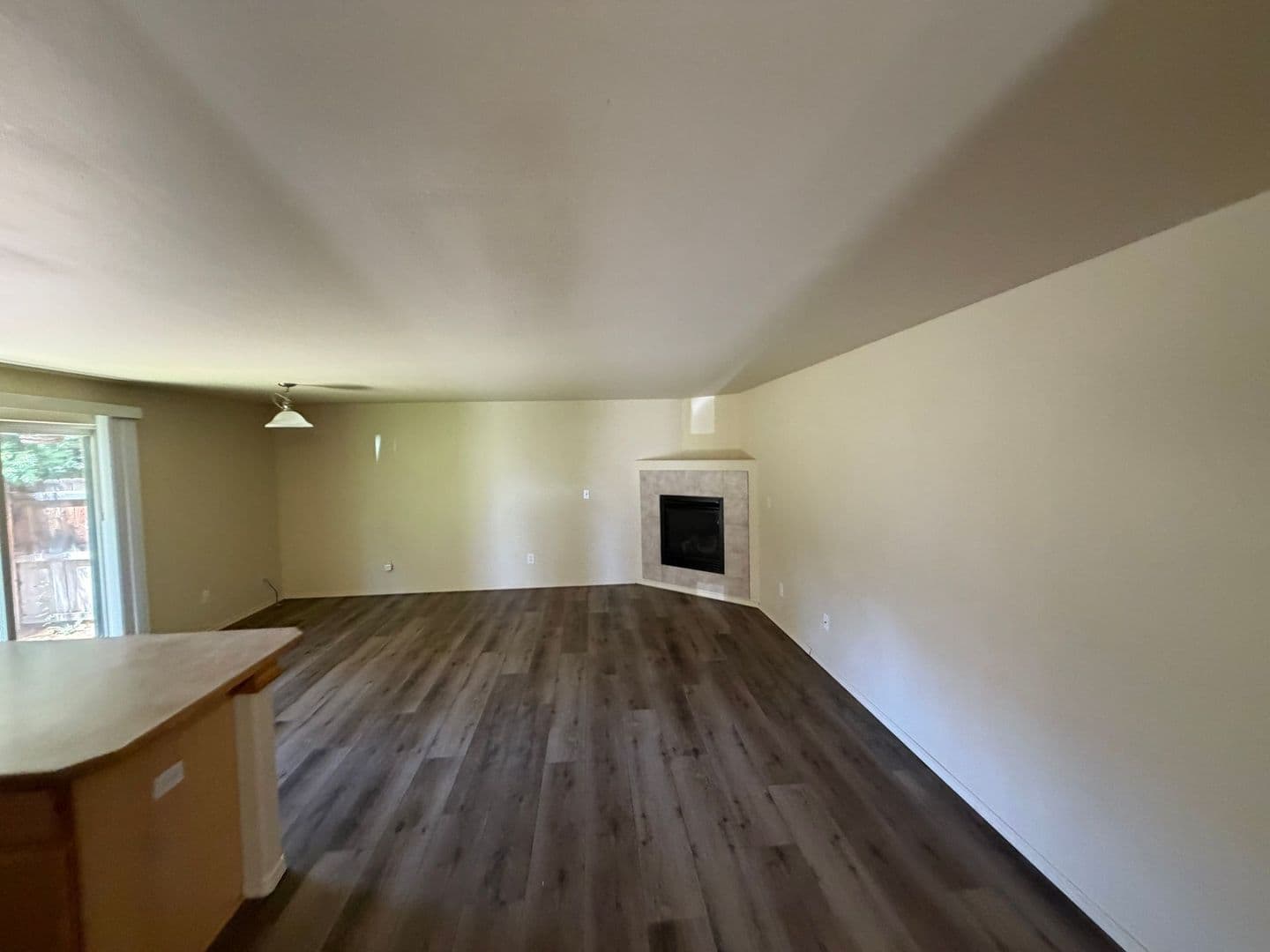 Redmond Apartment: 3016 - 3022 SW Juniper Ave