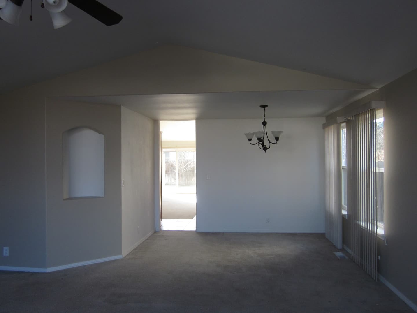 Redmond House: 2050 NW Poplar Place