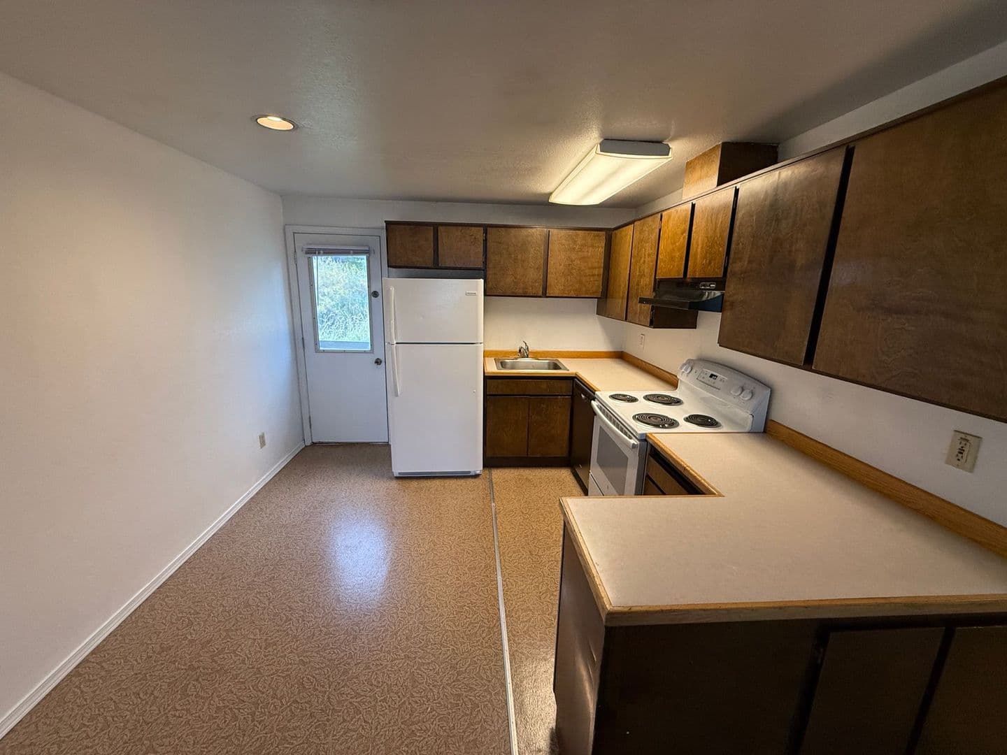 Prineville Apartment: 535 NW 5th Street #1 - 5