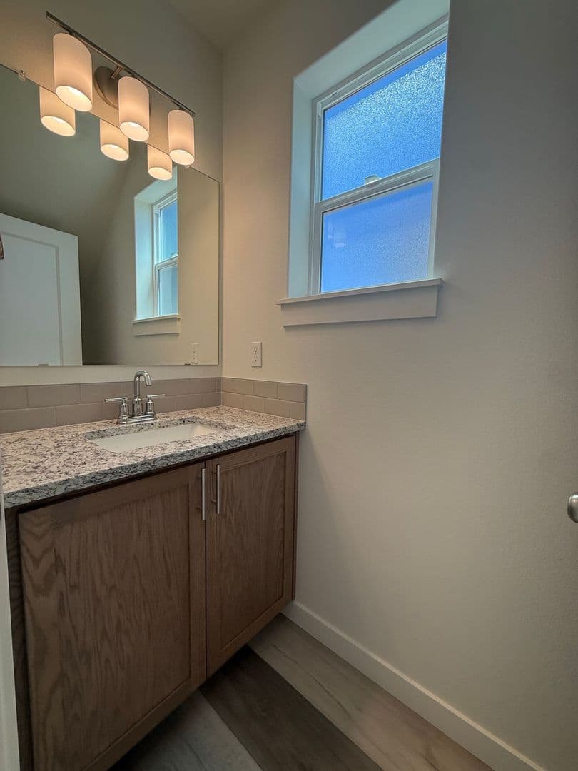 Bend House: 61073 NE Unity Place