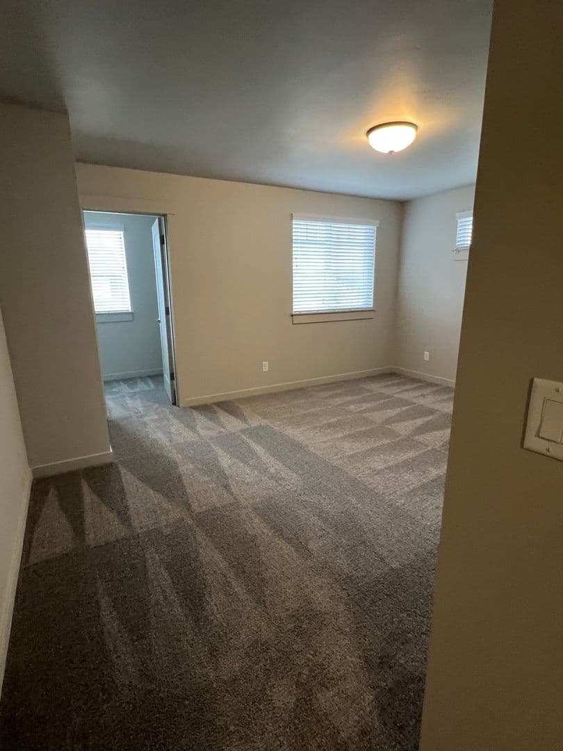 Redmond Townhome: 2542 NW Spruce Cone Lane