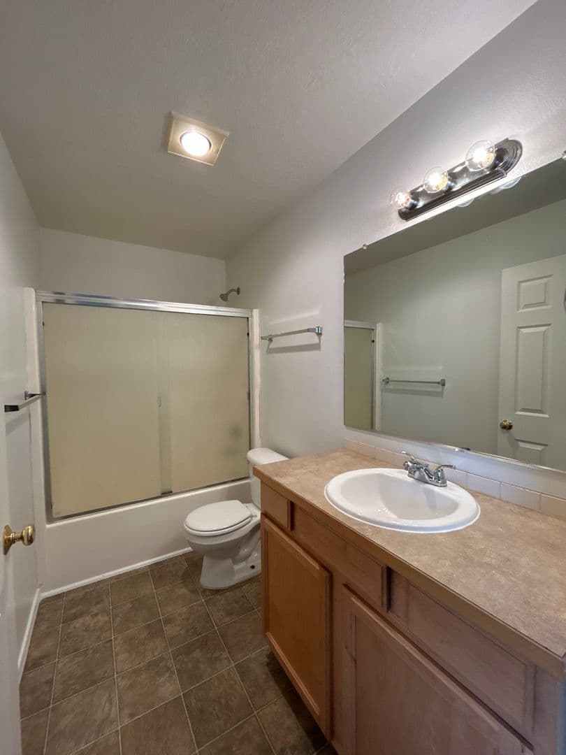 Redmond Townhome: 1954 SW Reindeer Ave.