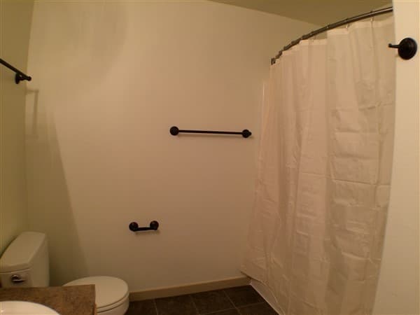Redmond Multiplex: 2930-2932 SW Juniper Avenue
