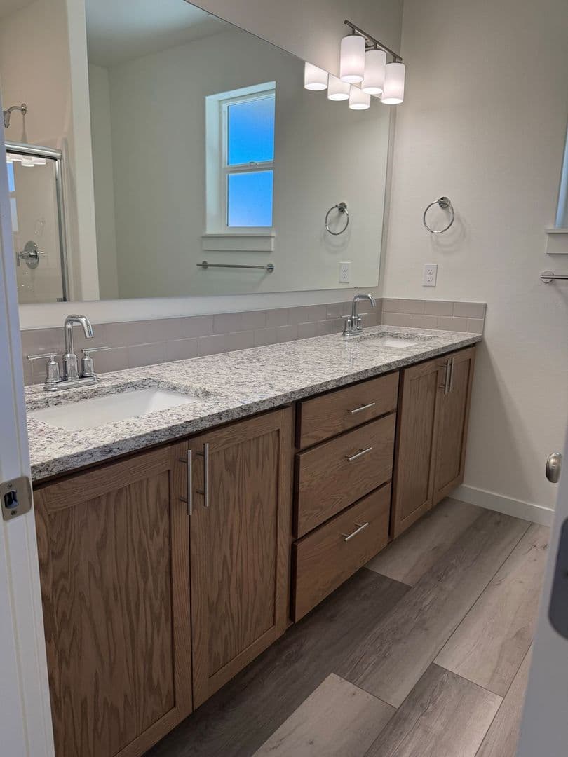 Bend House: 61073 NE Unity Place