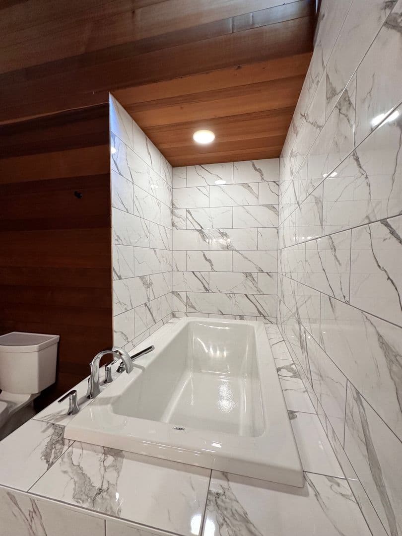 Culver House: 10747 SW Mintken Road
