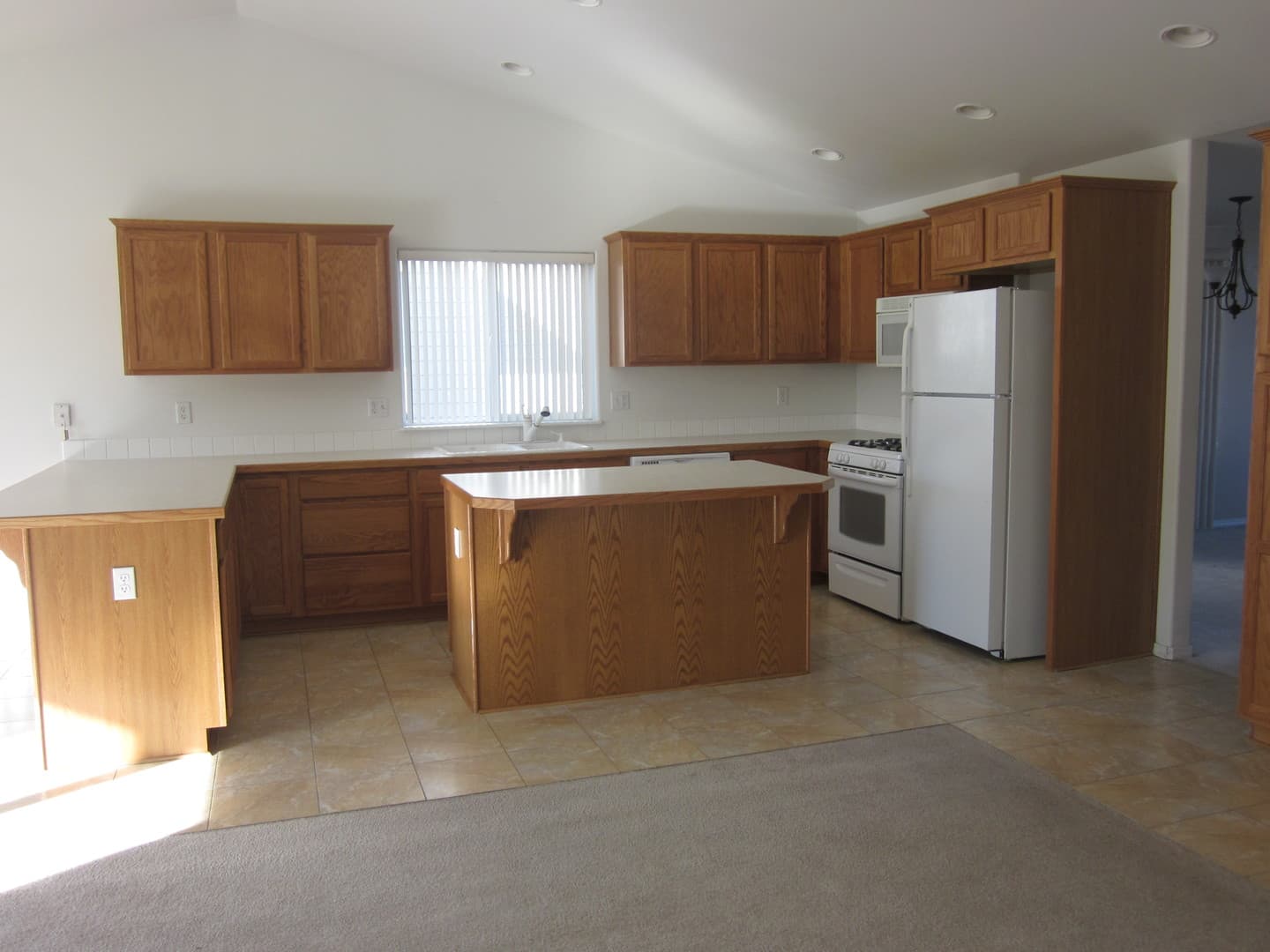 Redmond House: 2050 NW Poplar Place