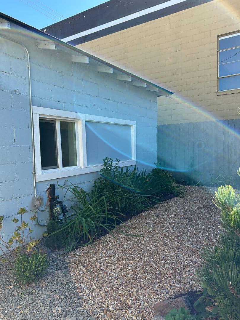 Redmond House: 218 SW 7th St