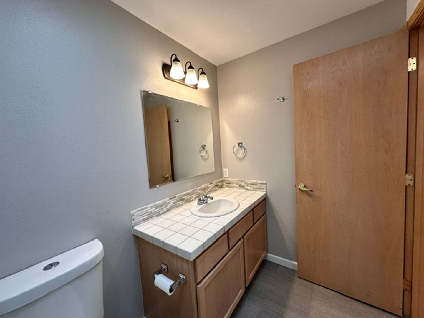 Redmond House: 3713 SW Volcano Ave