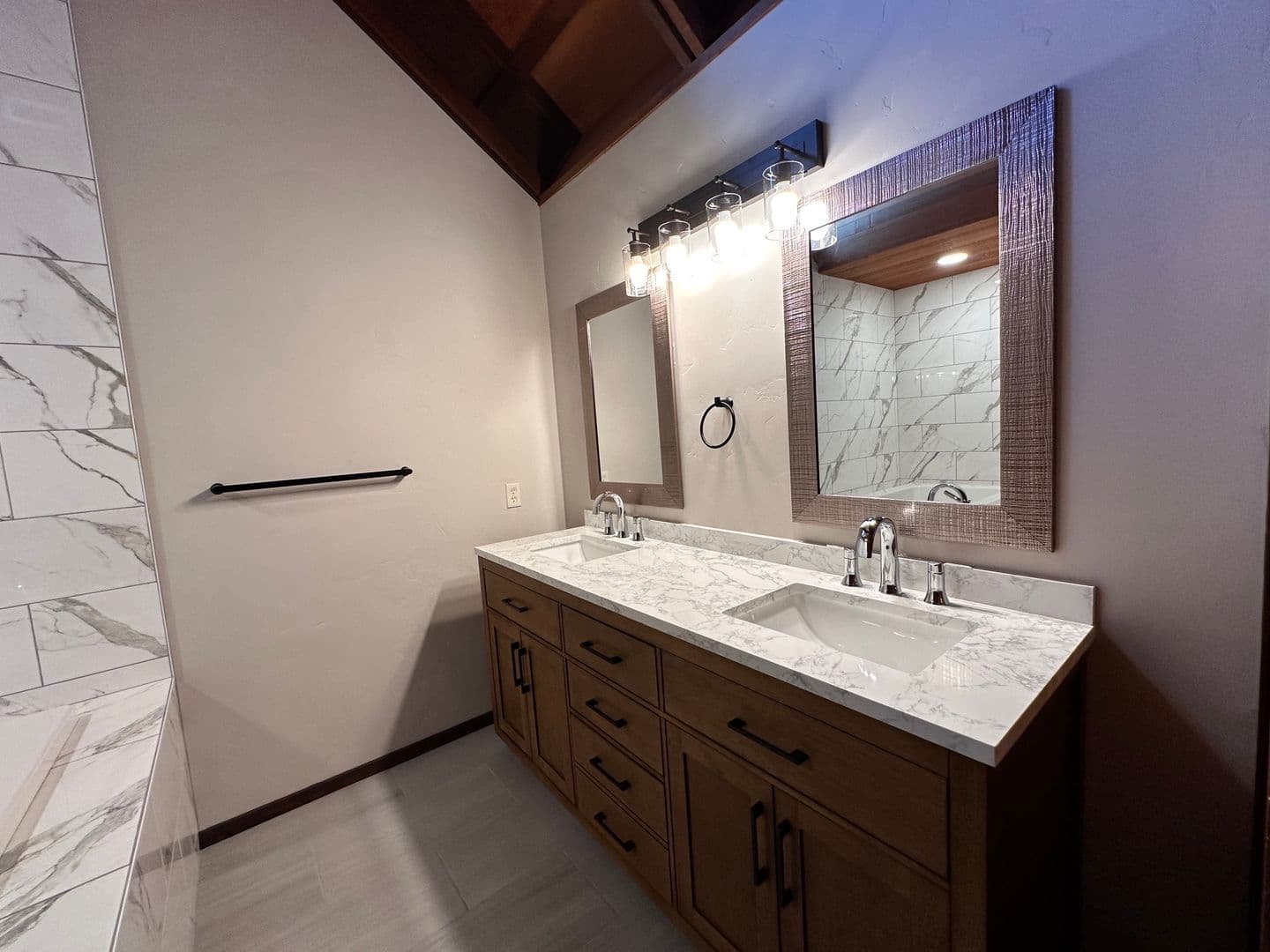 Culver House: 10747 SW Mintken Road
