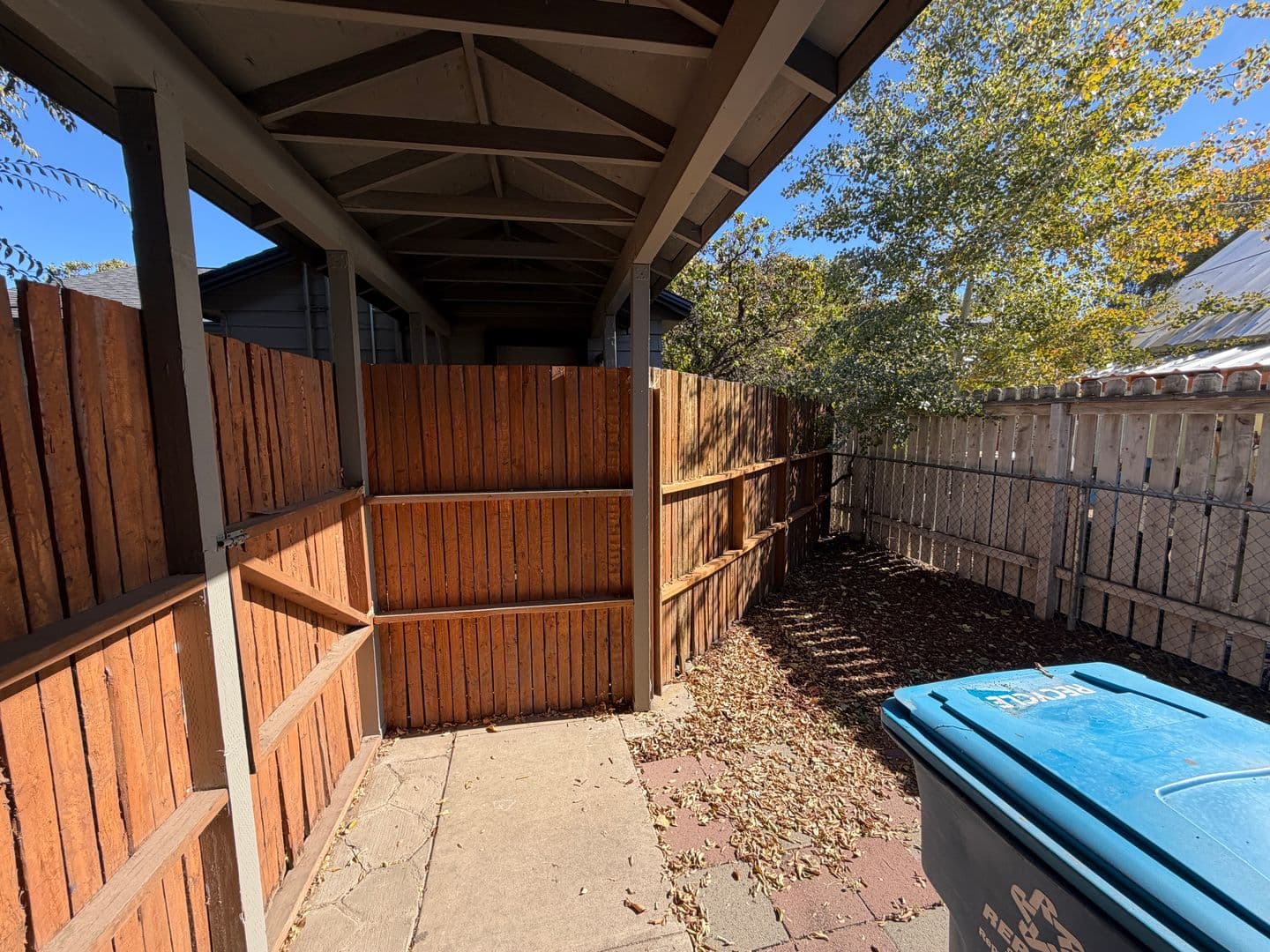 Redmond House: 947 SW 14th Street