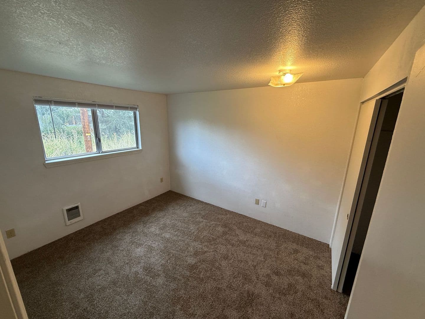 Prineville Apartment: 535 NW 5th Street #1 - 5