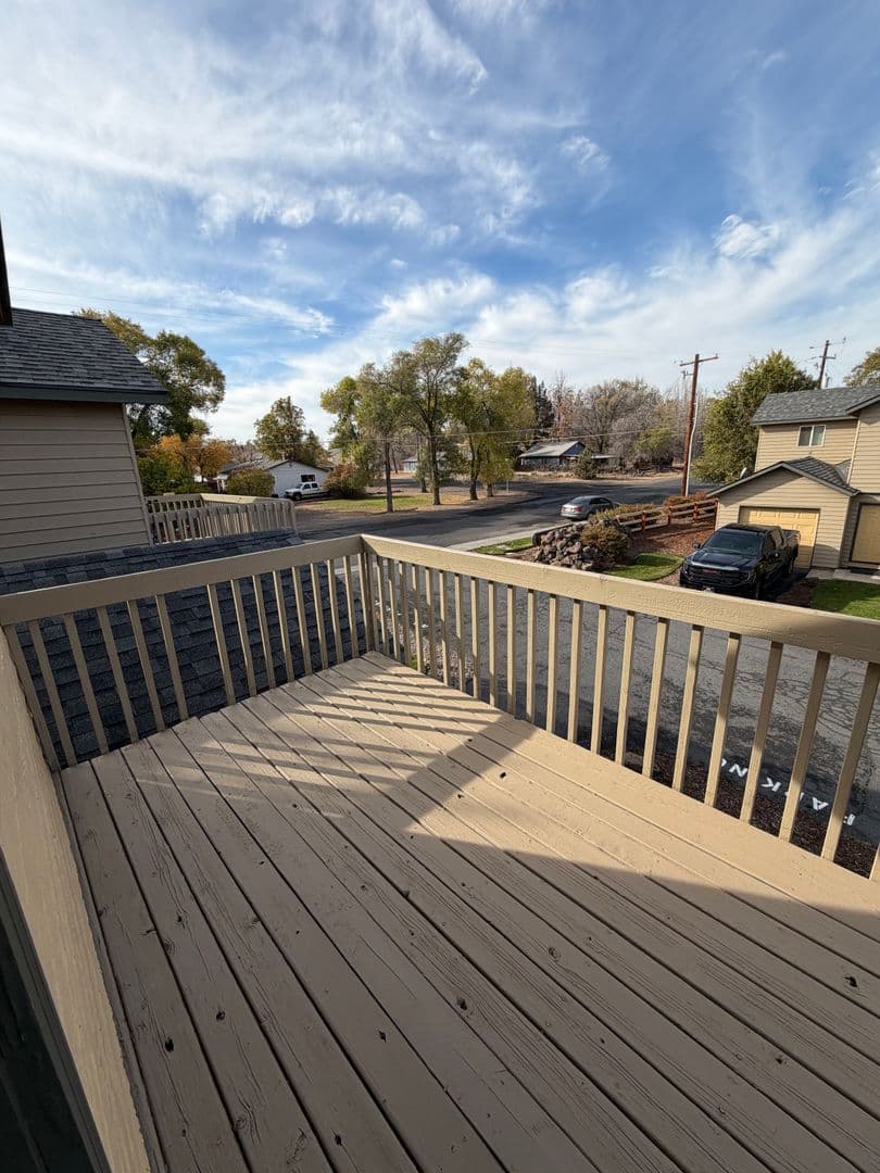 Redmond Townhome: 2053 SW Timber Ave