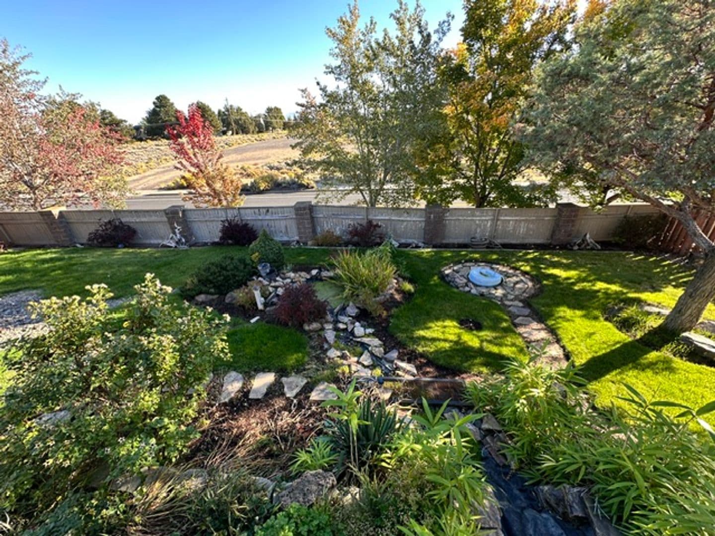 Redmond House: 3713 SW Volcano Ave