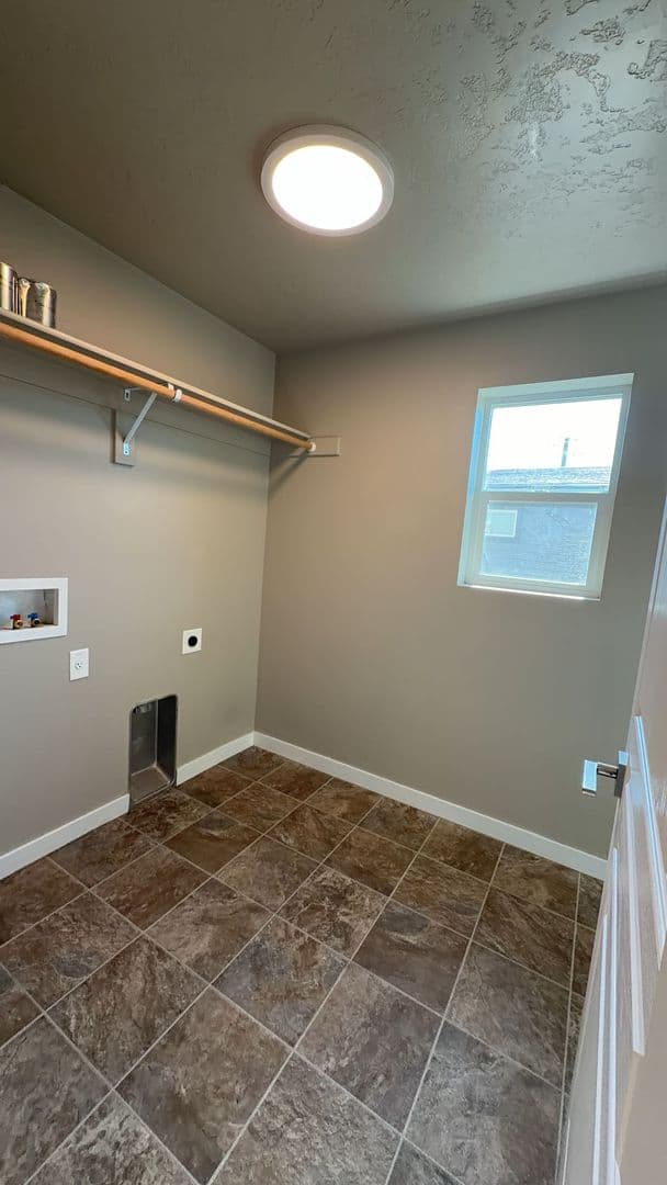 Bend House: 1542 NE Butler Market Rd