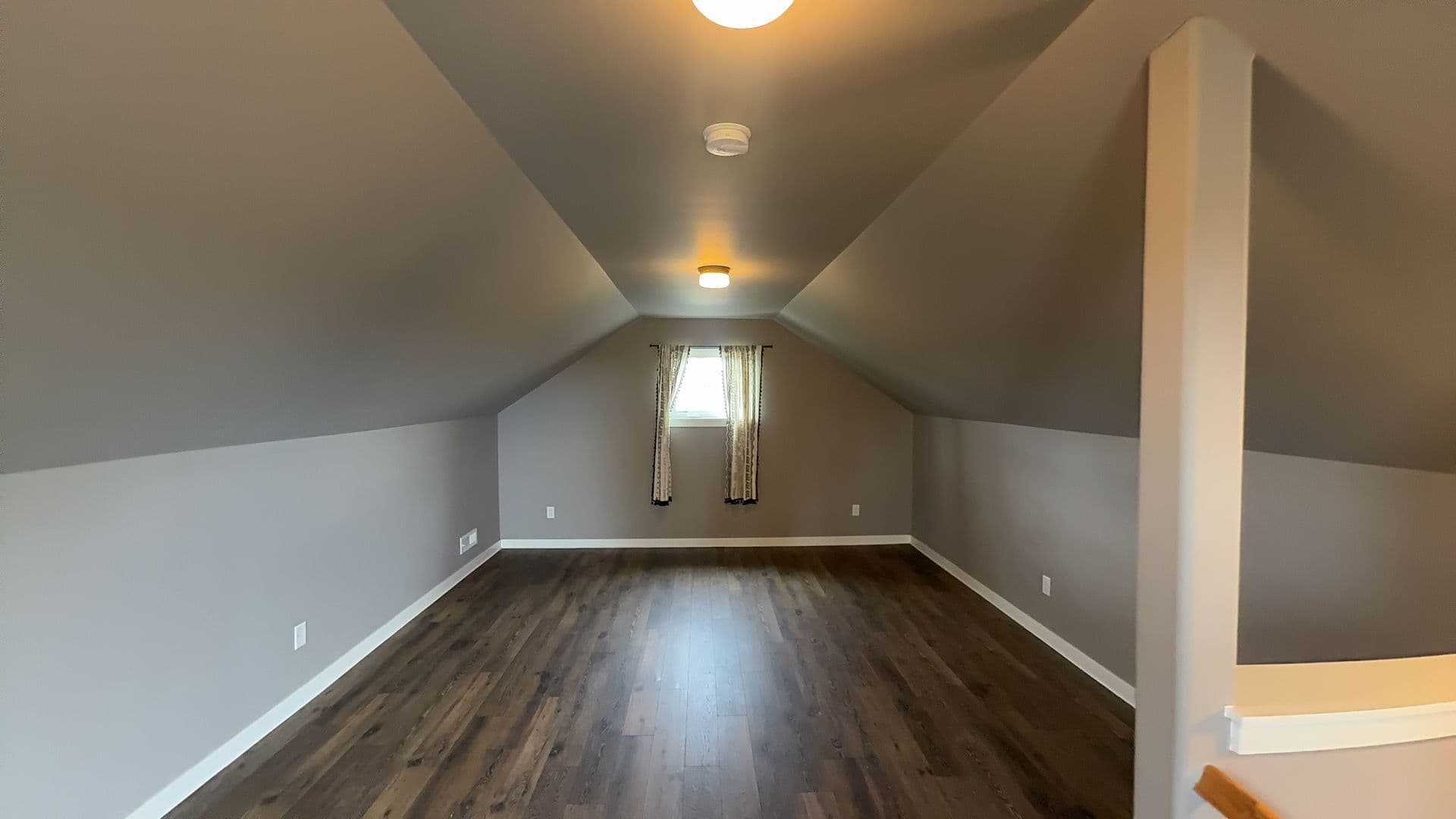 Bend House: 2728 NE Black Oak Place