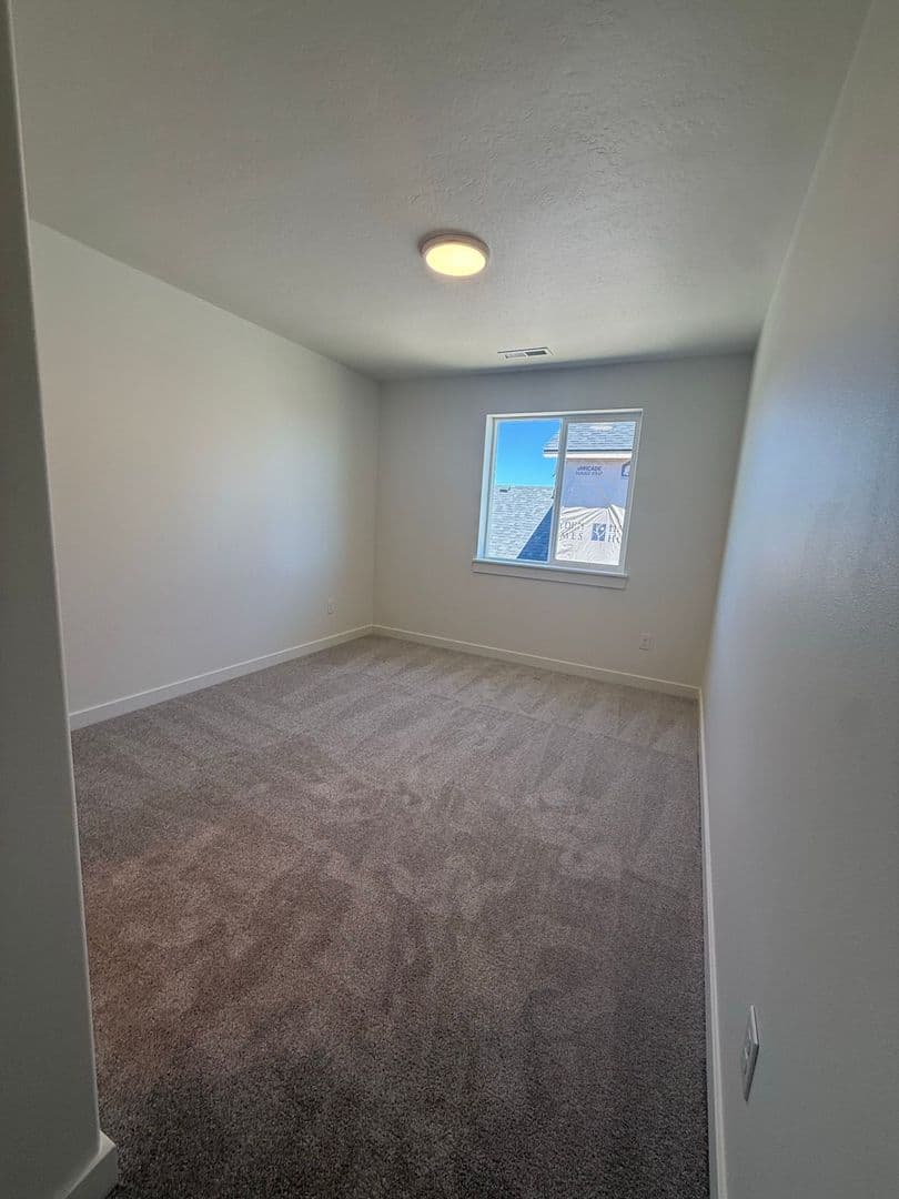 Bend House: 61073 NE Unity Place
