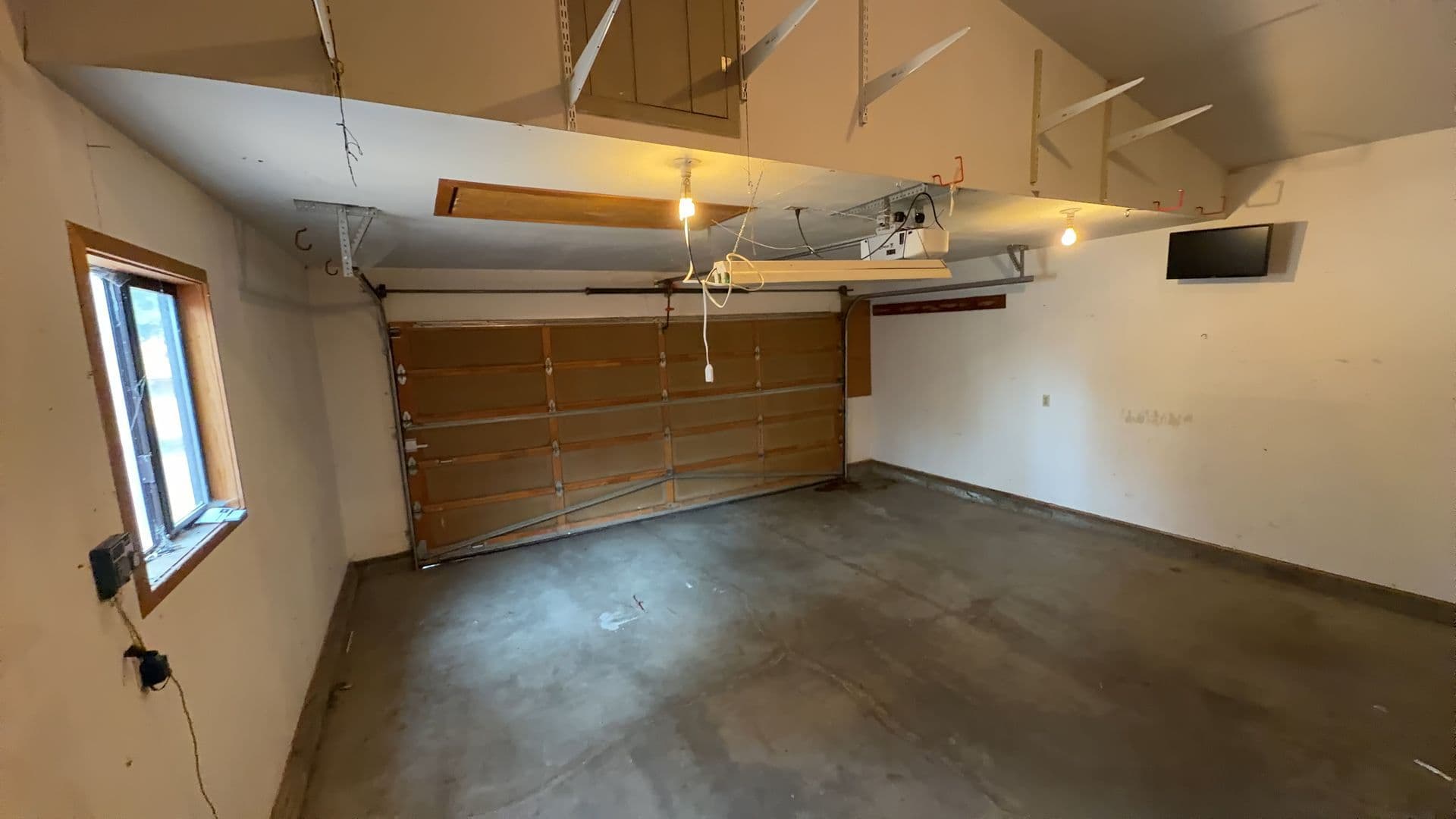 Bend House: 2741 NE Laramie Way