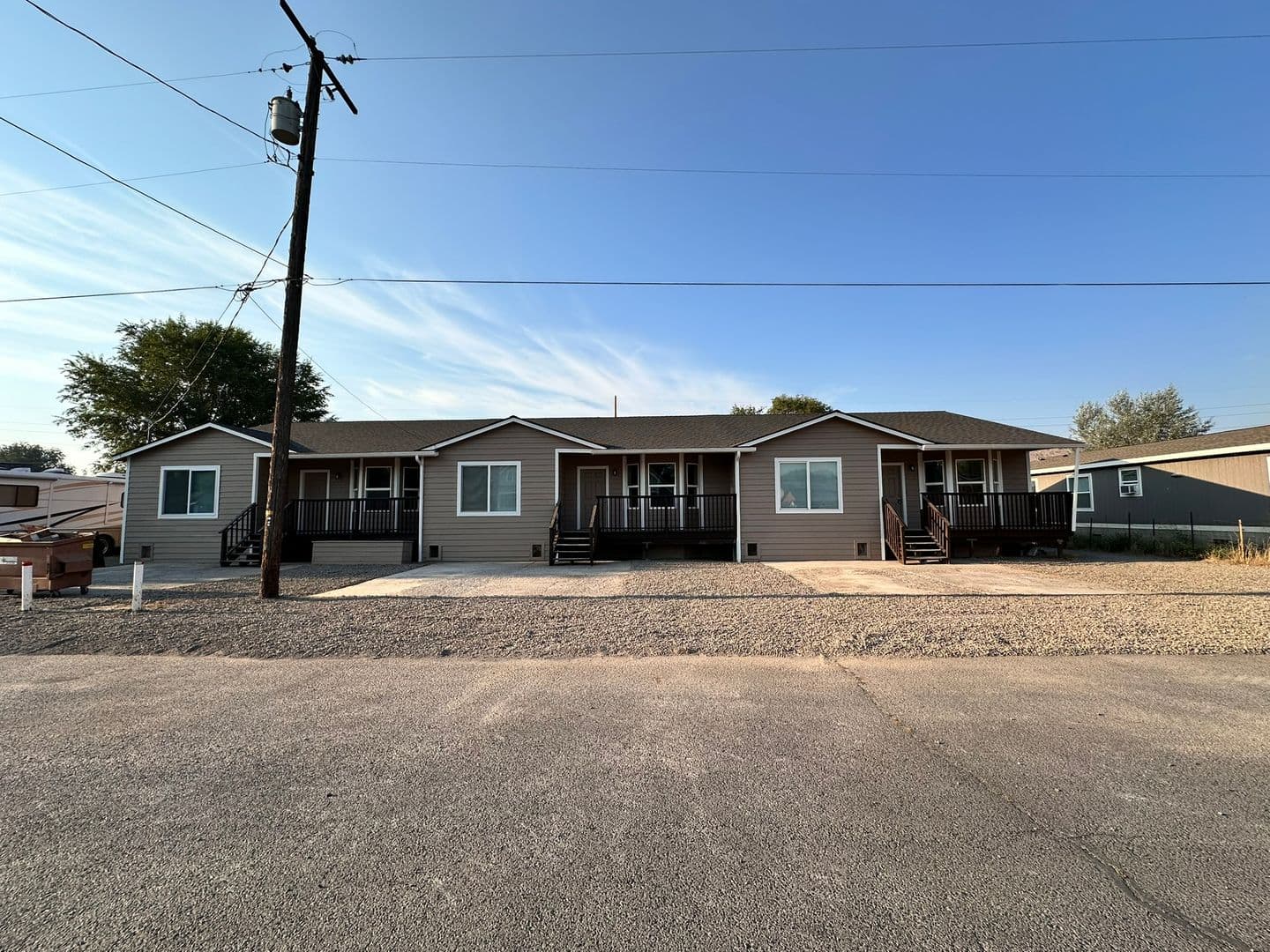 Prineville Apartment: 1030 NW 10th St