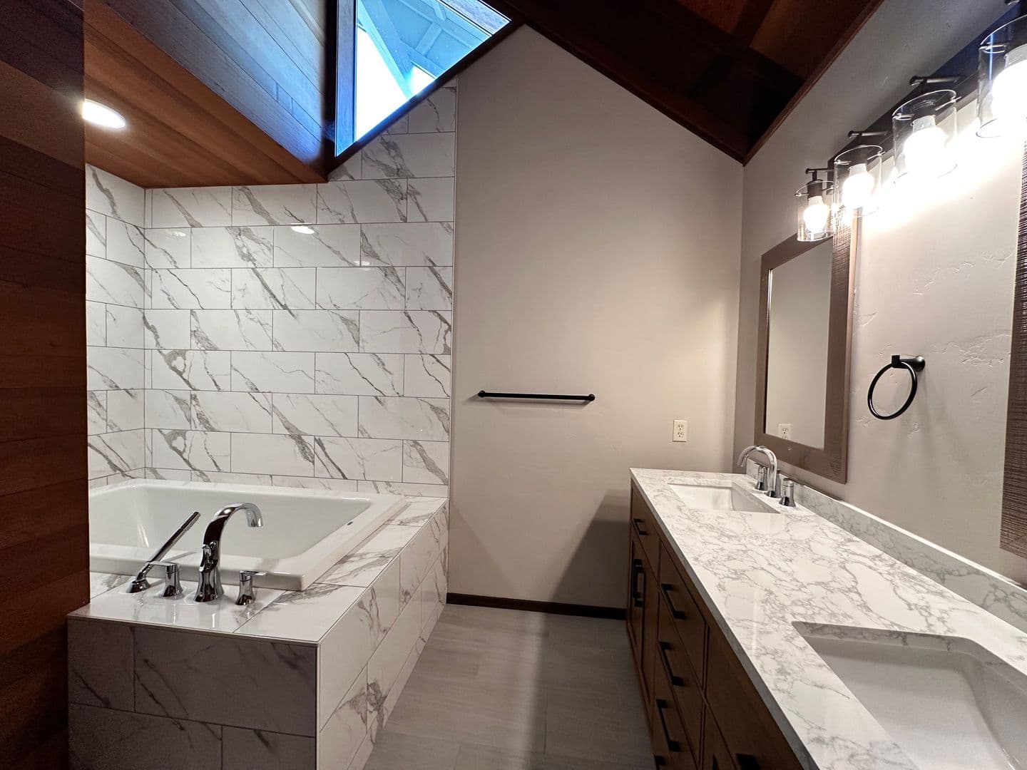 Culver House: 10747 SW Mintken Road