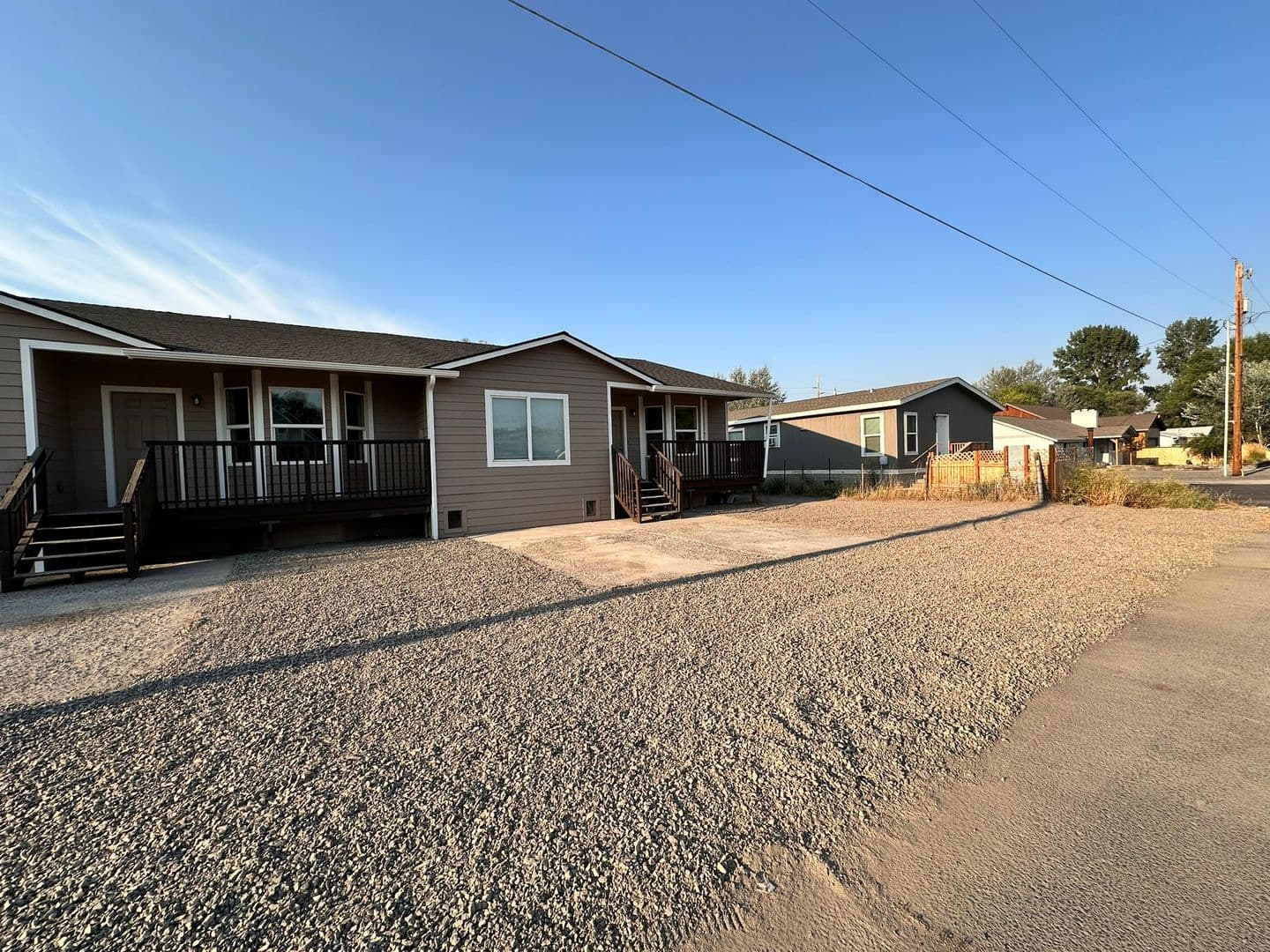 Prineville Apartment: 1030 NW 10th St
