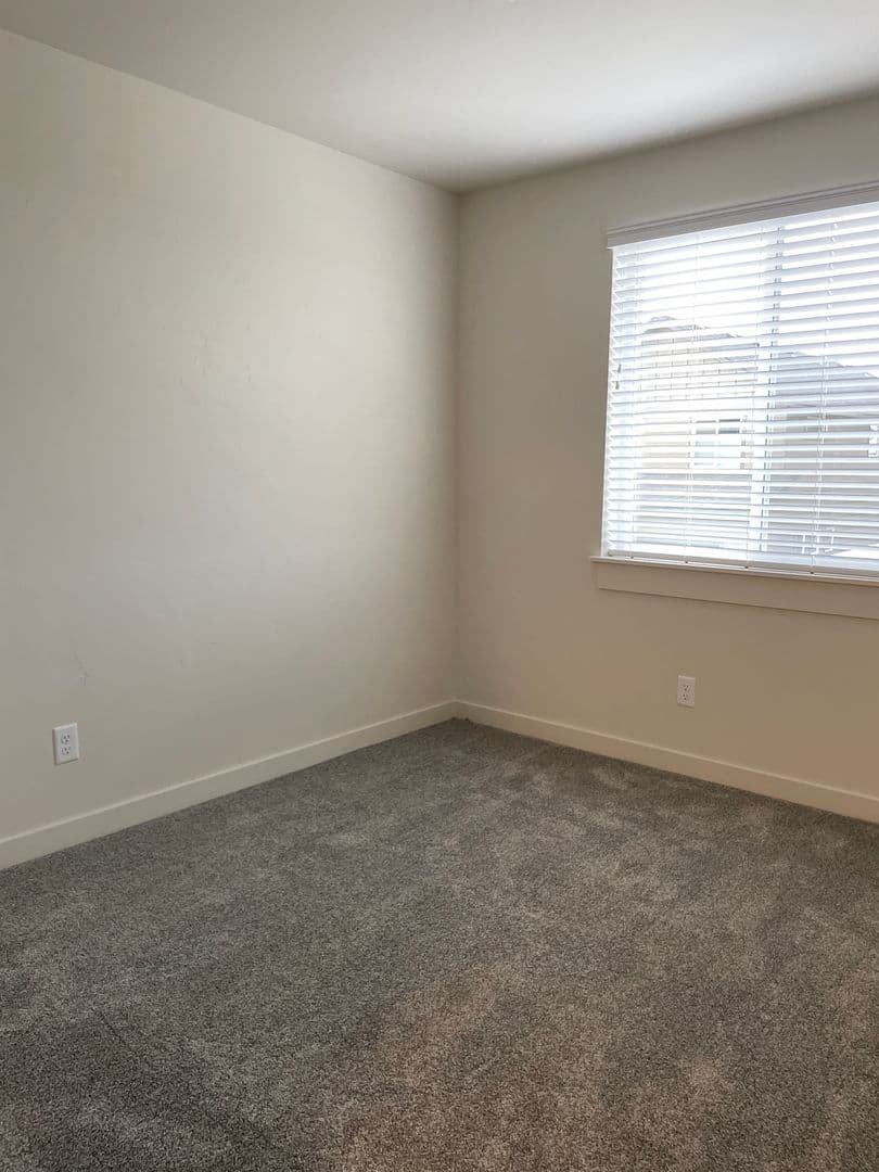 Redmond Townhome: 2598 NW Spruce Cone Lane
