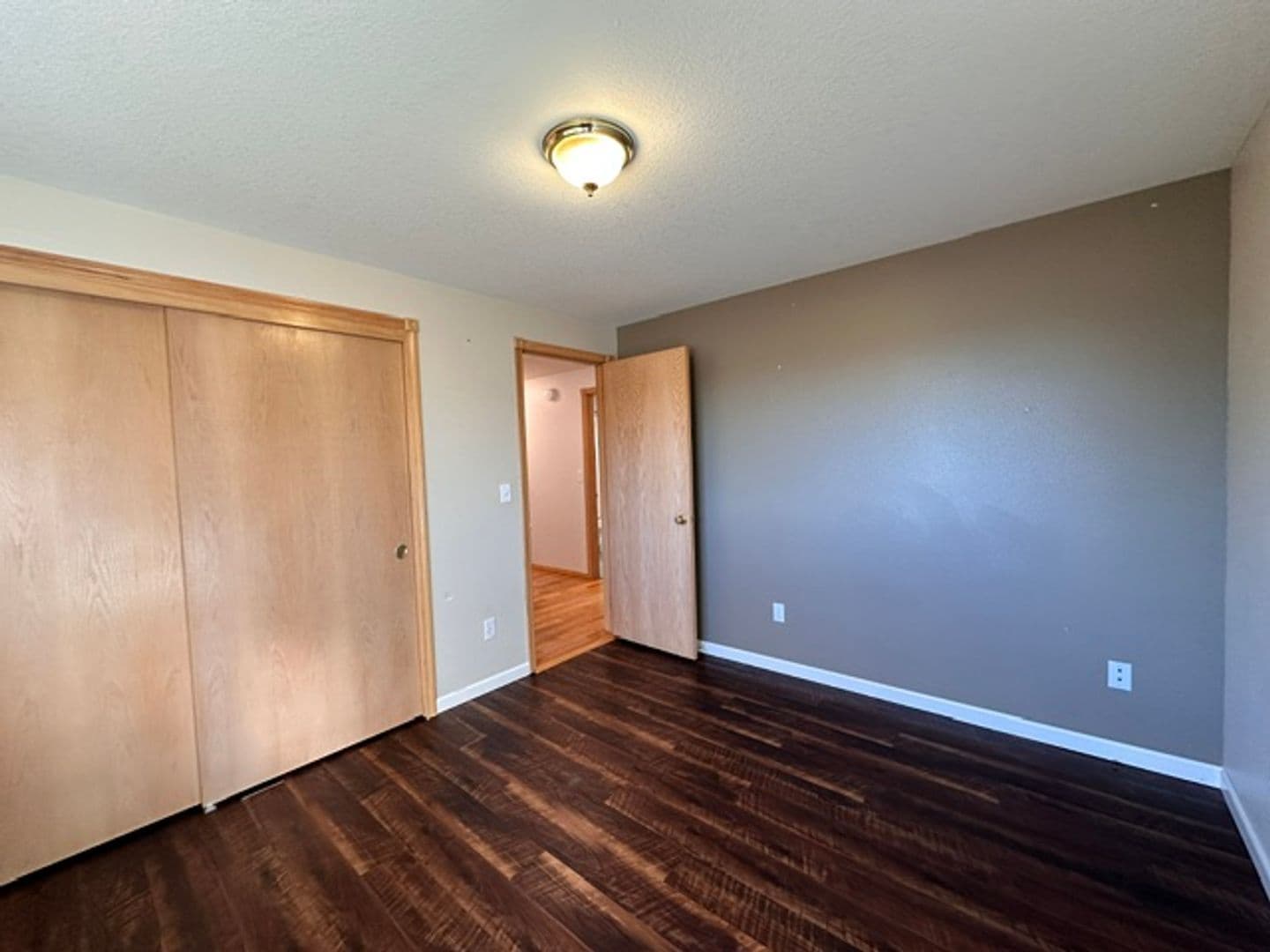 Redmond House: 3713 SW Volcano Ave