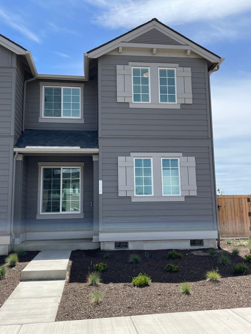 Redmond Townhome: 2598 NW Spruce Cone Lane