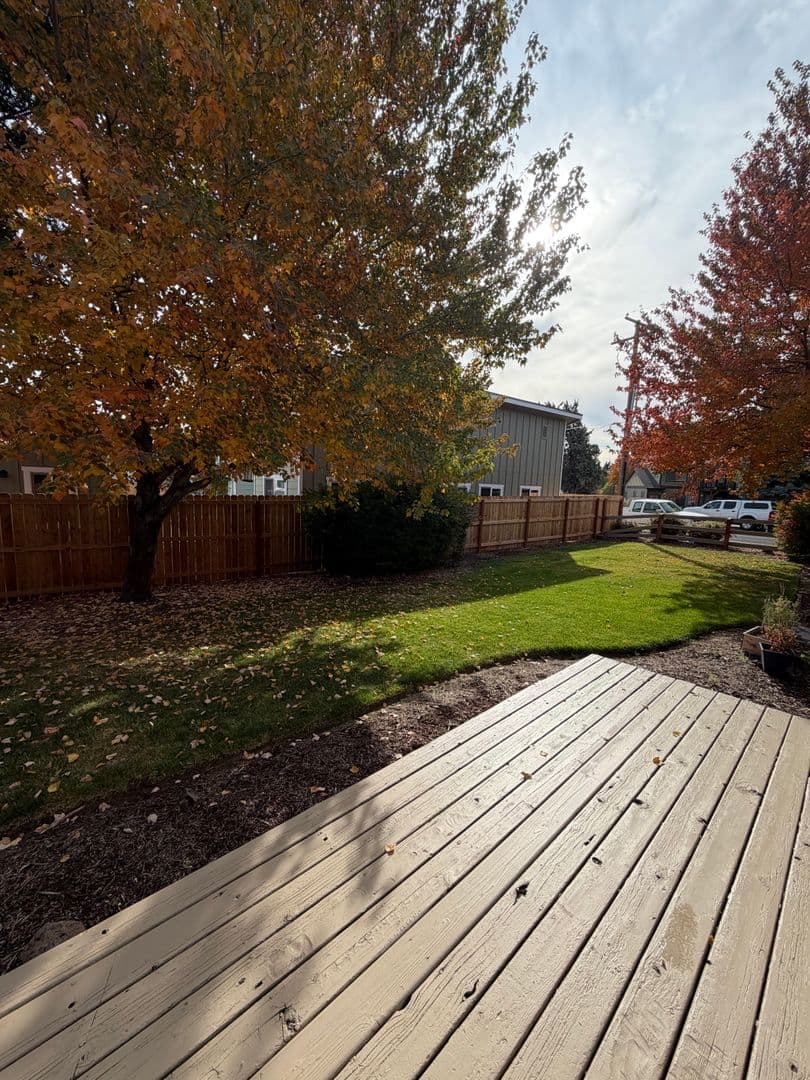 Redmond Townhome: 2053 SW Timber Ave