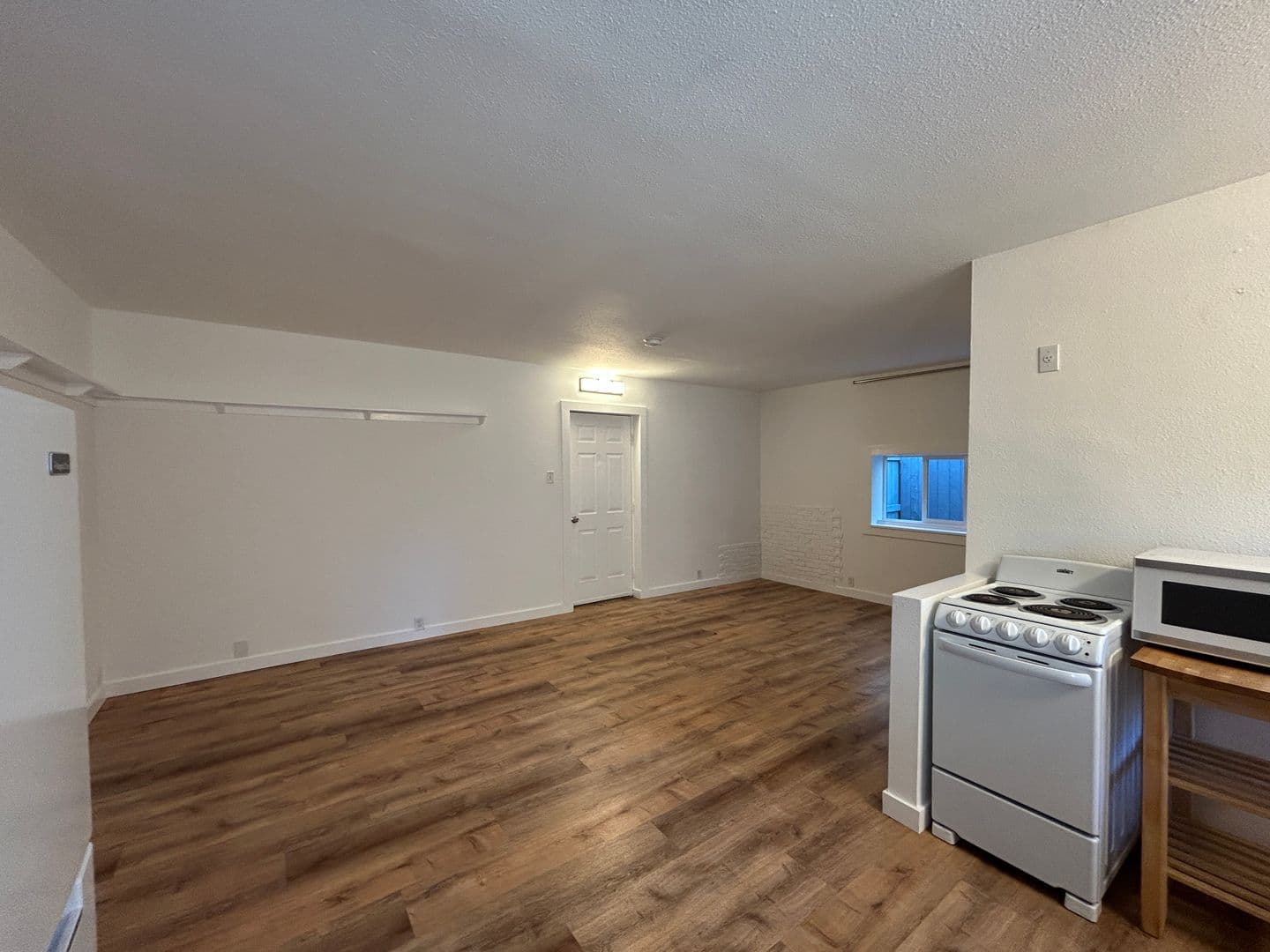 Redmond House: 218 SW 7th St