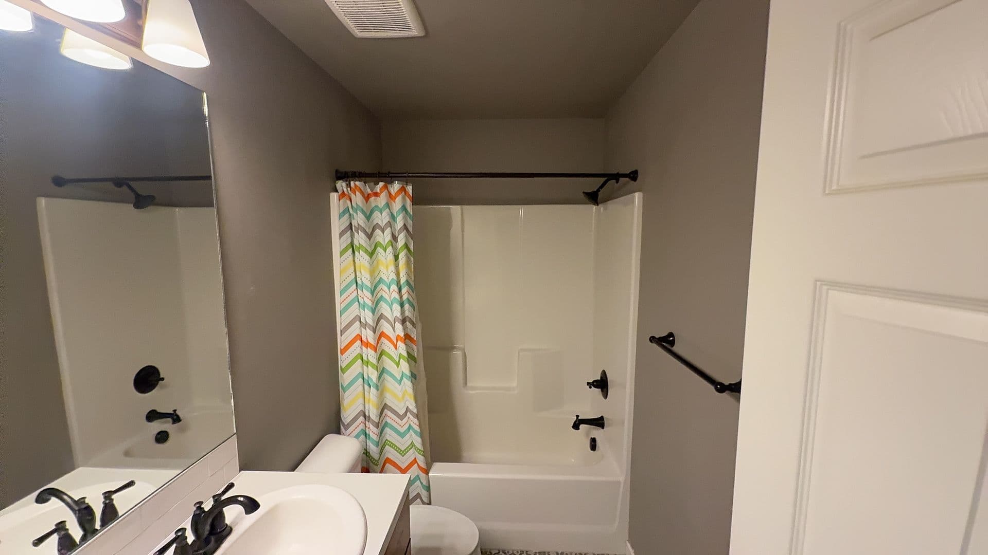 Bend House: 2728 NE Black Oak Place