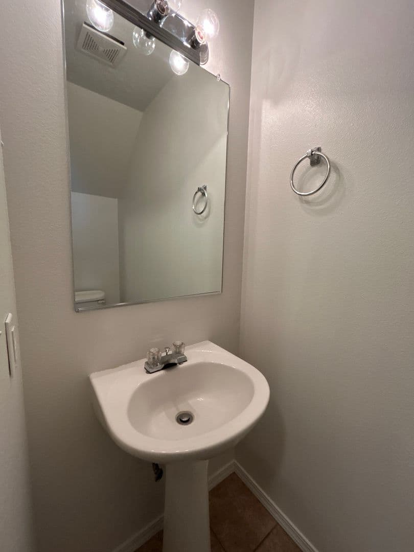 Redmond Townhome: 1954 SW Reindeer Ave.