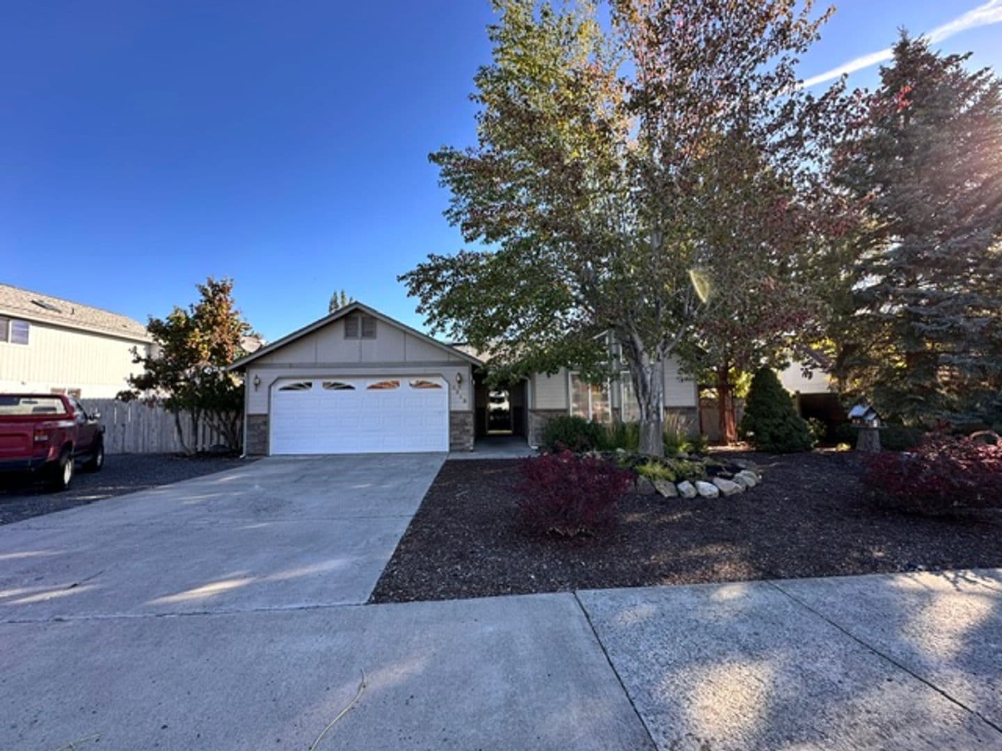 Redmond House: 3713 SW Volcano Ave