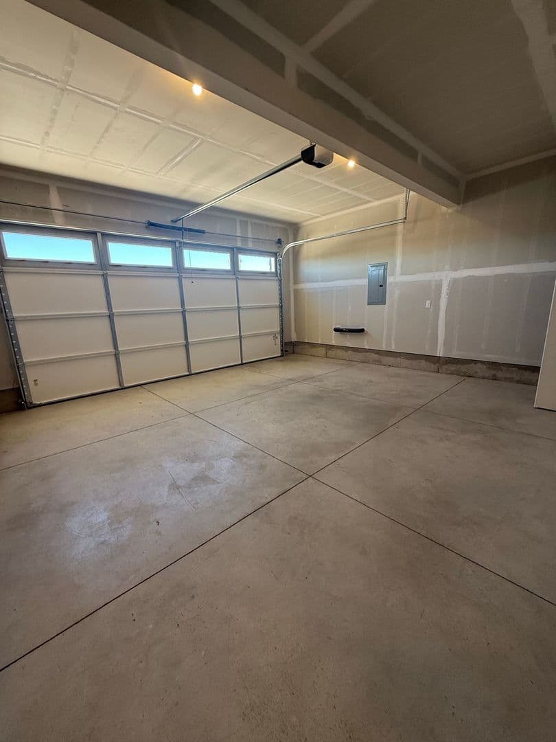 Bend House: 61073 NE Unity Place