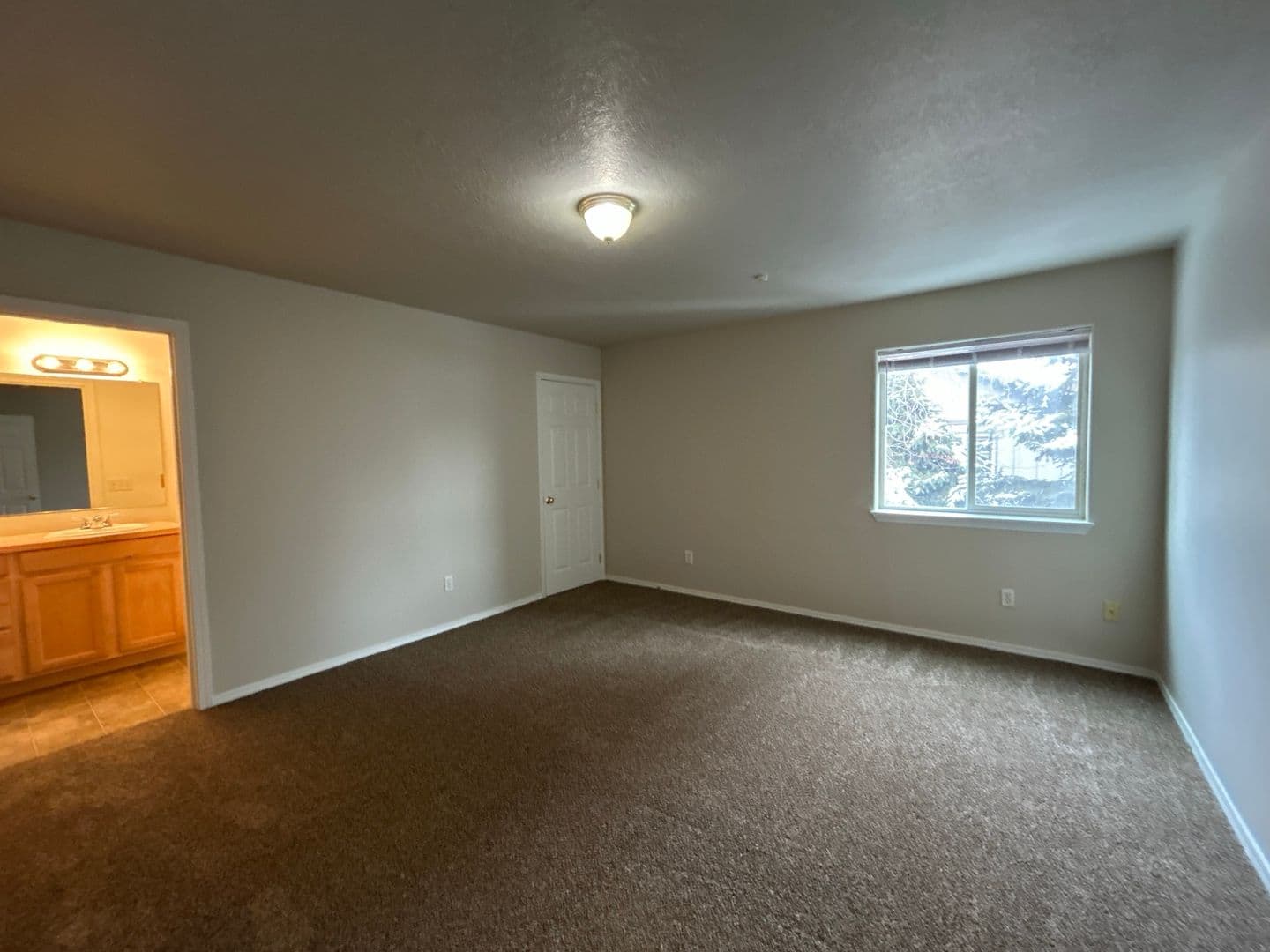 Redmond Townhome: 1954 SW Reindeer Ave.