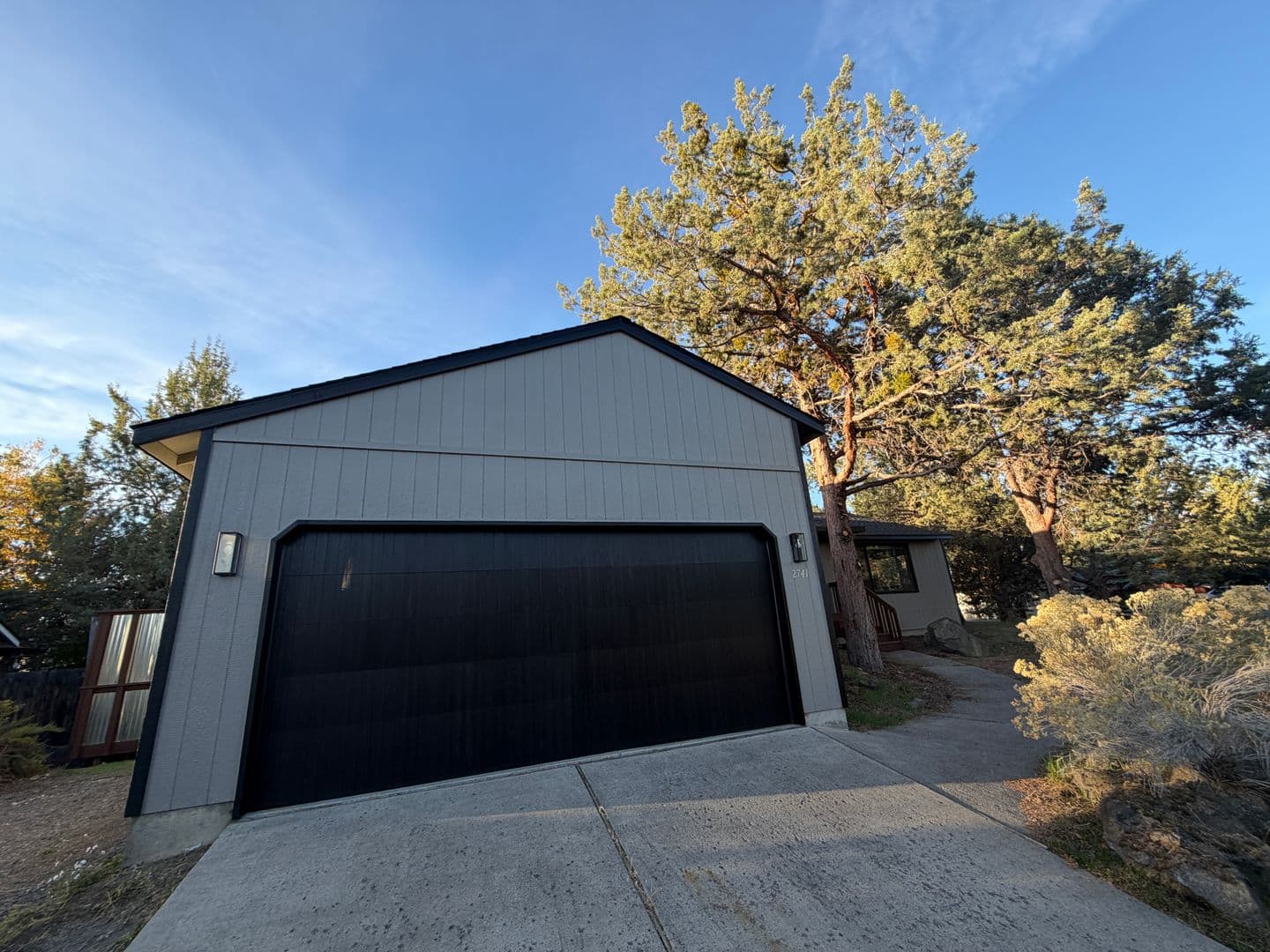 Bend House: 2741 NE Laramie Way