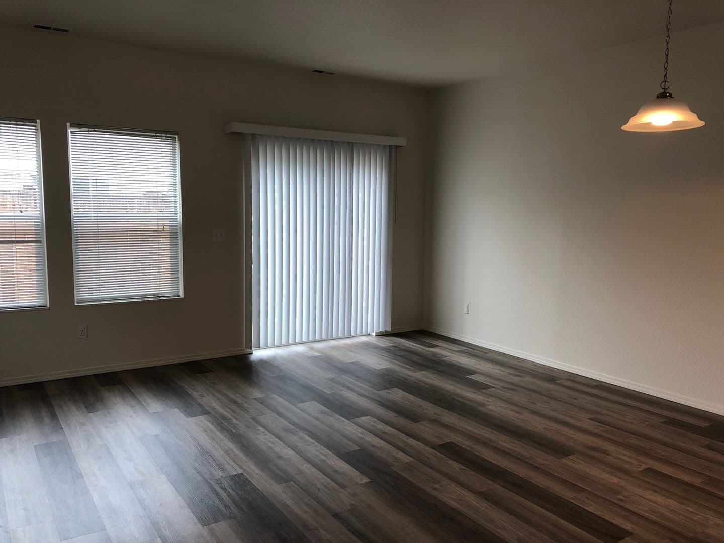 Redmond Townhome: 2002 SW Canyon Dr #7