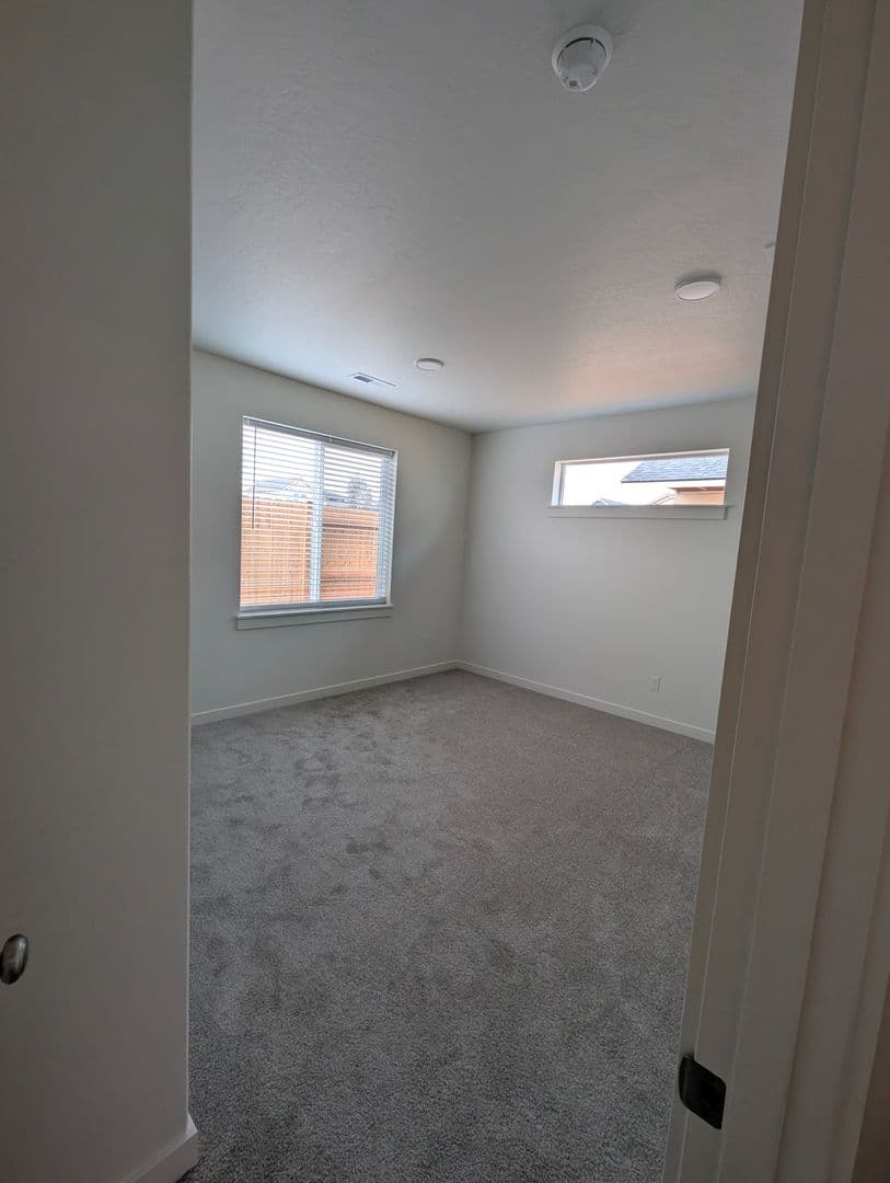 Bend House: 61073 NE Unity Place