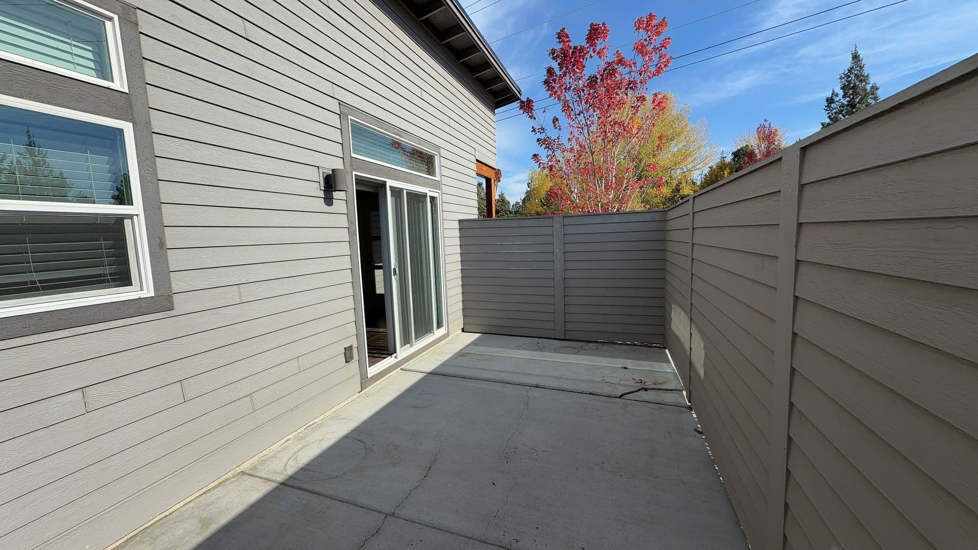 Bend House: 1542 NE Butler Market Rd