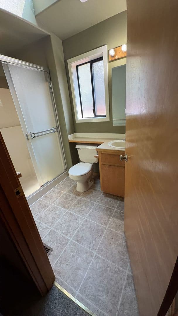 Bend House: 2741 NE Laramie Way