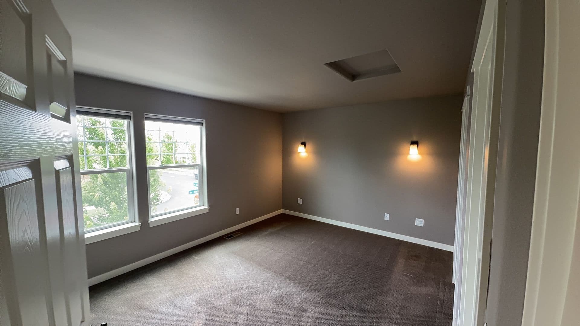Bend House: 2728 NE Black Oak Place