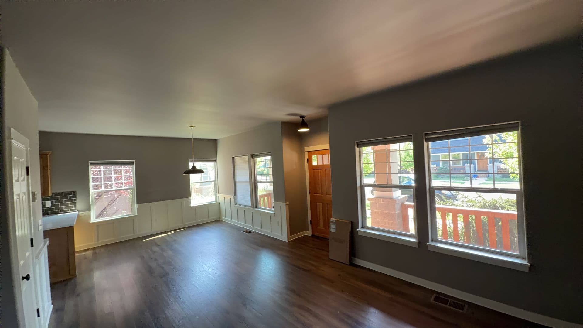 Bend House: 2728 NE Black Oak Place