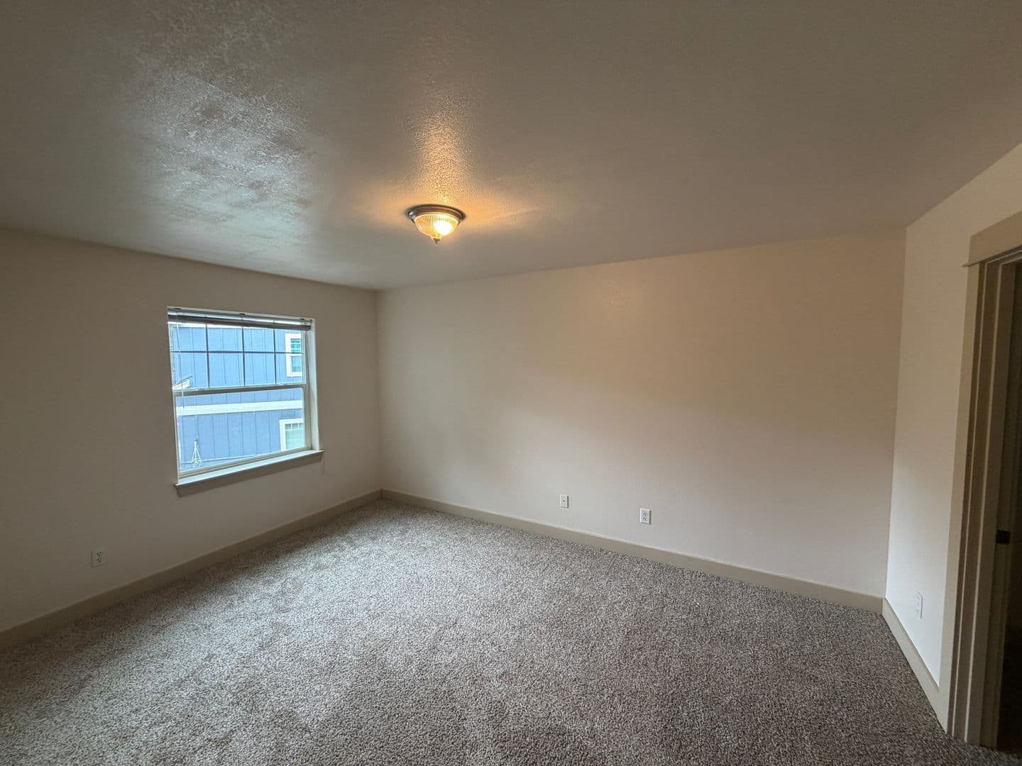Bend Multiplex: 1754 NE Lotus Drive