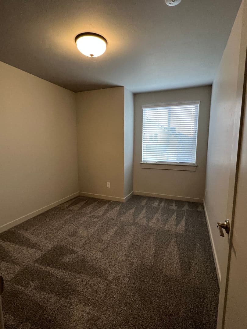Redmond Townhome: 2542 NW Spruce Cone Lane