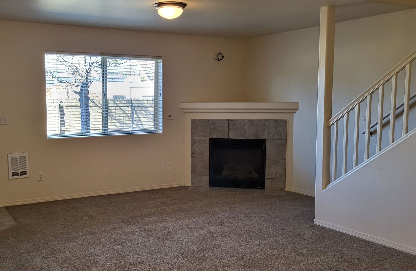 Redmond Townhome: 2012-2038 SW Salmon Ave