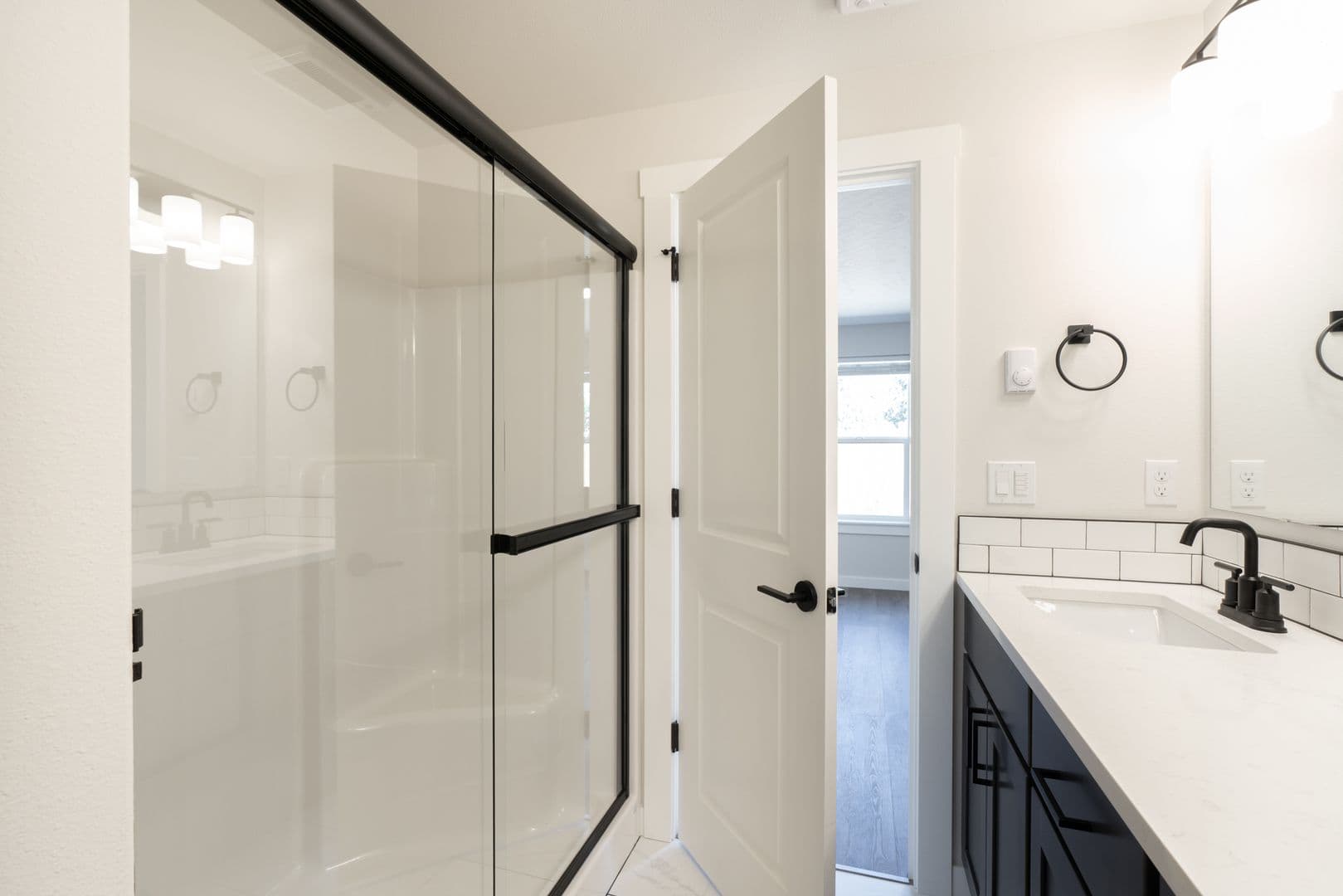 Redmond Multiplex: 3082 SW 46th St