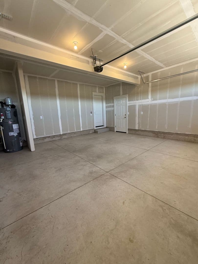 Bend House: 61073 NE Unity Place
