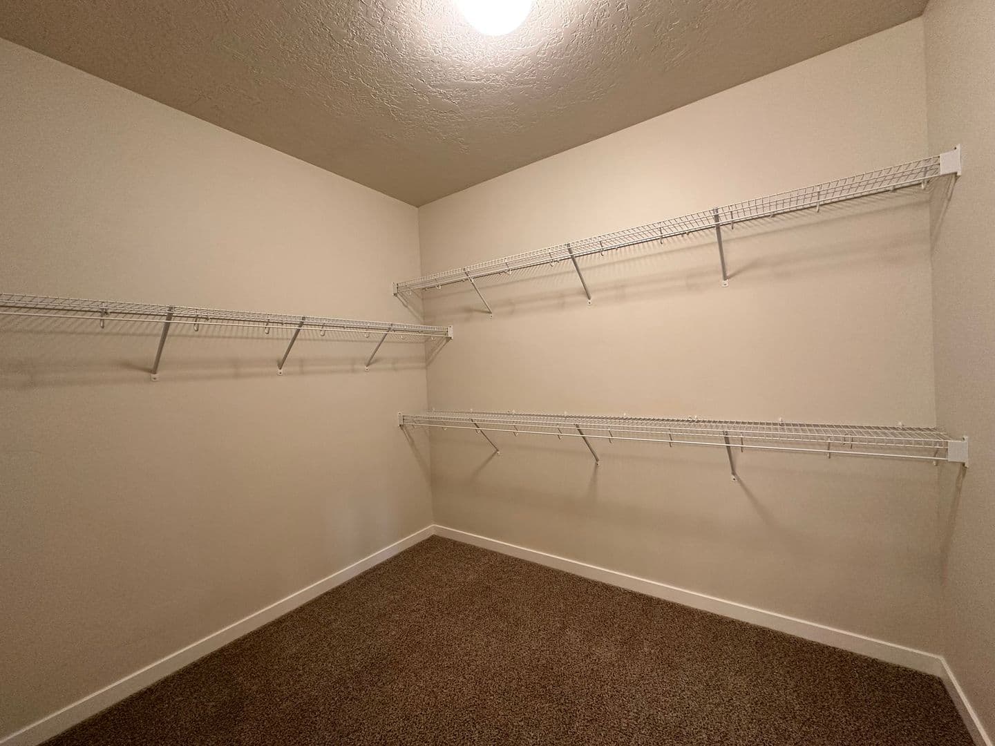Prineville House: 742 NE Union Loop