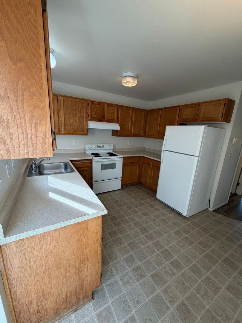 Redmond Townhome: 2053 SW Timber Ave